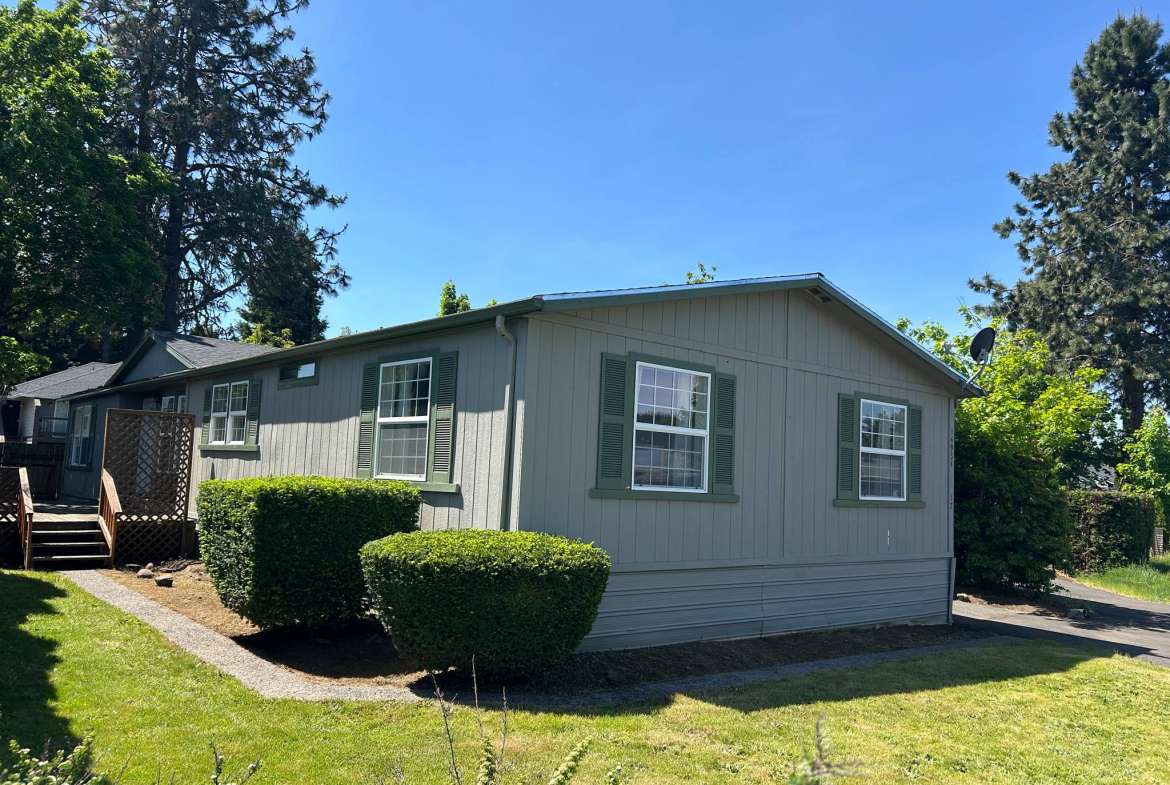 roomy mobile home in clackamas oregon